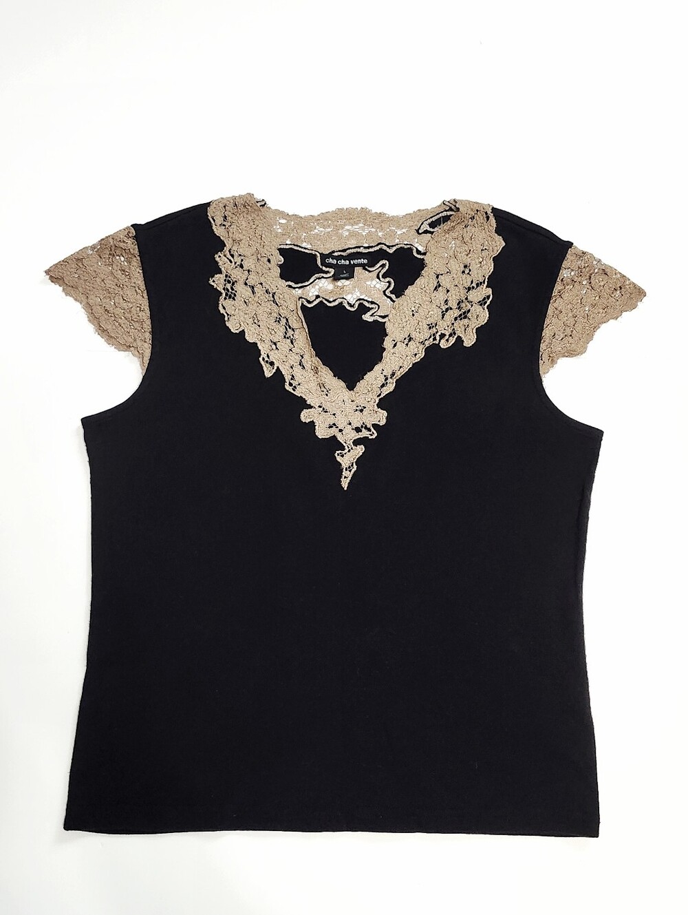 Cha Cha Vente size L Black Cotton Top with Tan Crochet Lace